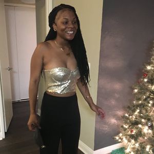 Meet your Posher, Tonie